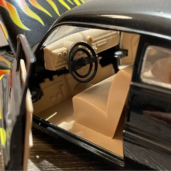 MOTOR MAX 1949 Mercury Coupe Hot Rod Flames Diecast Model Car 1/24 Scale - Picture 3 of 12